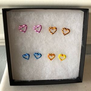 4 NWOT Heart Earrings